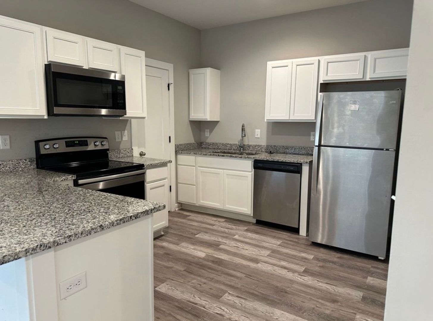 Wichita Apartment: 12138 W 33rd St N