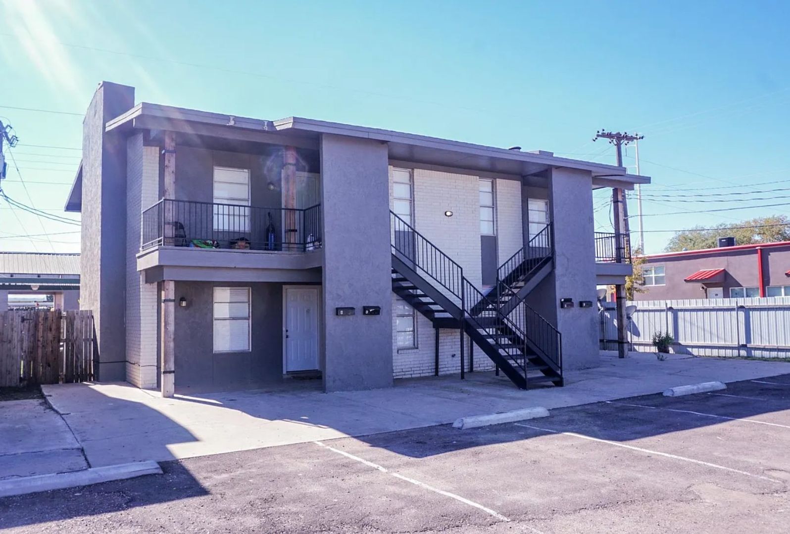 Lubbock Apartment: 3302 Salisbury Ave.