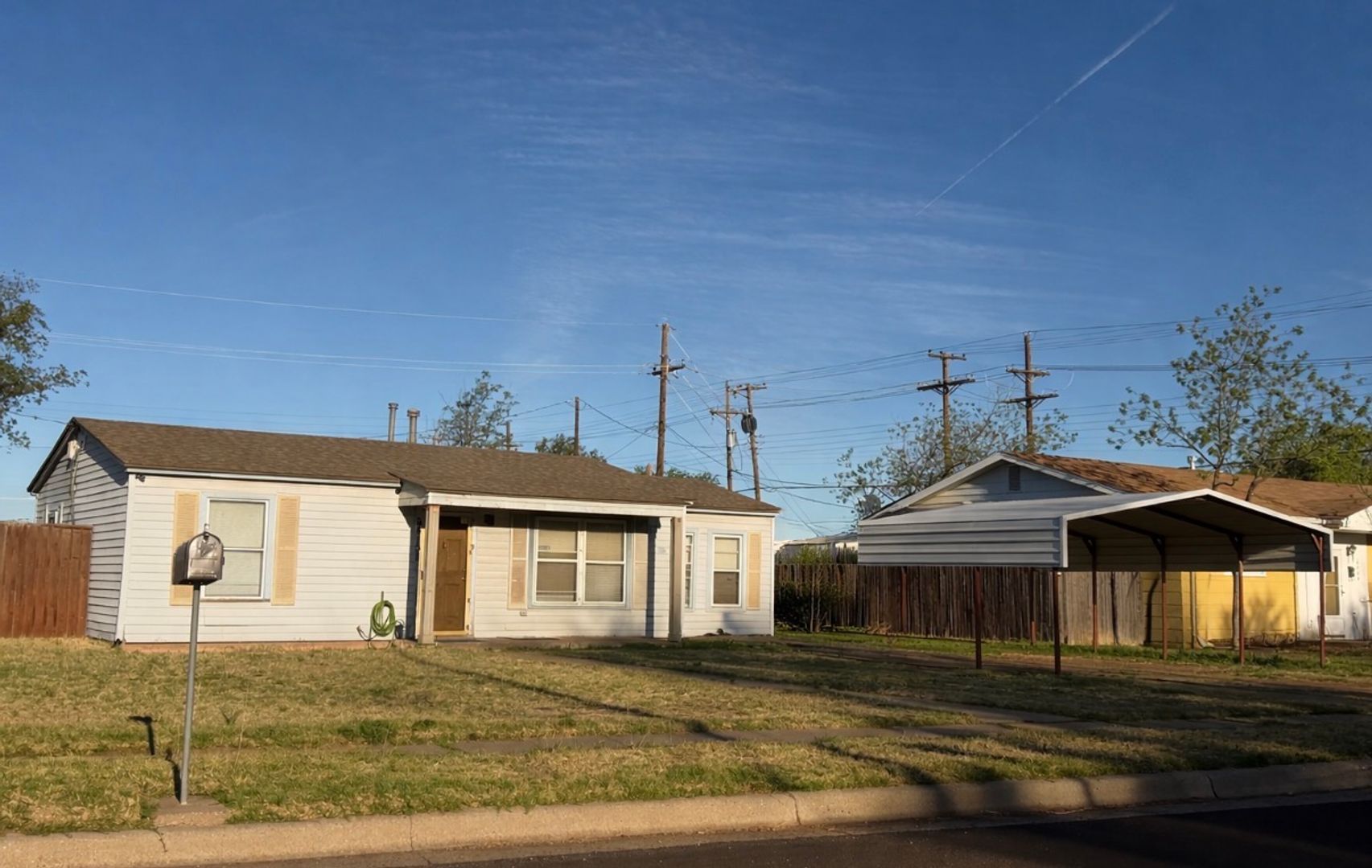 Lubbock House: 6410 Ave N