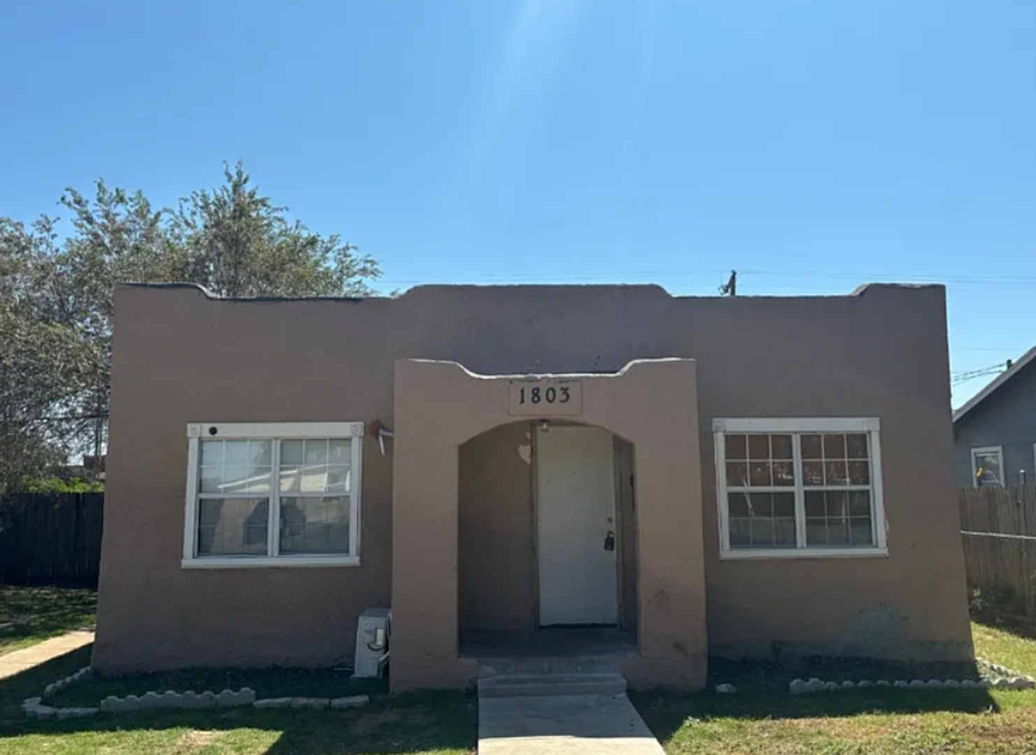 Lubbock House: 1803 49th Street