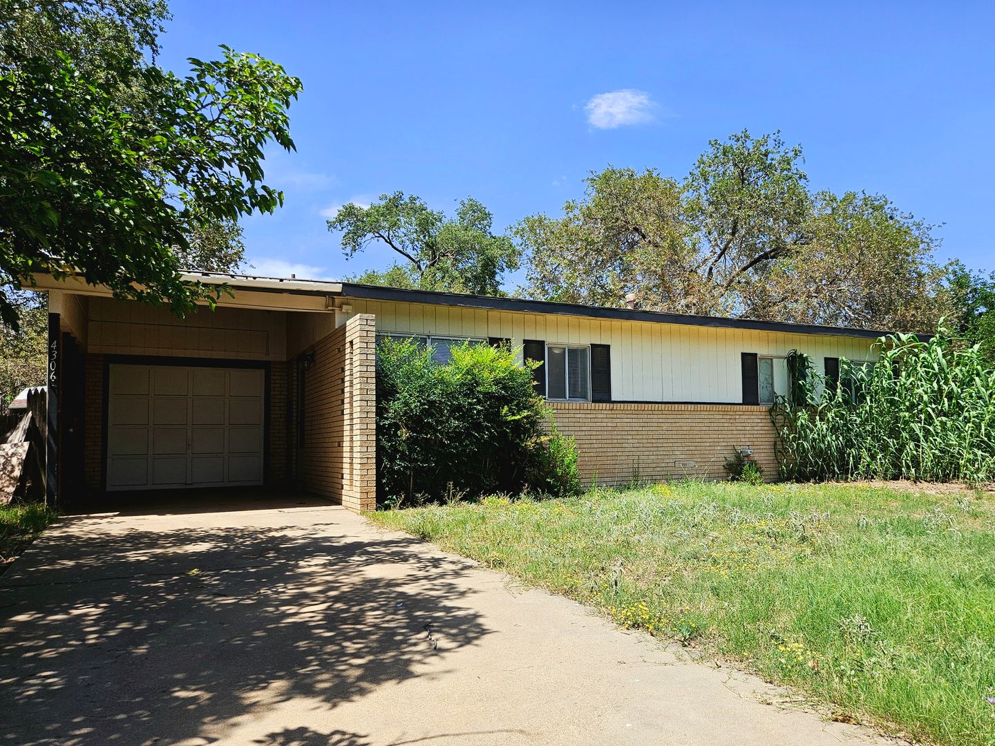 Lubbock House: 4306 61st Street