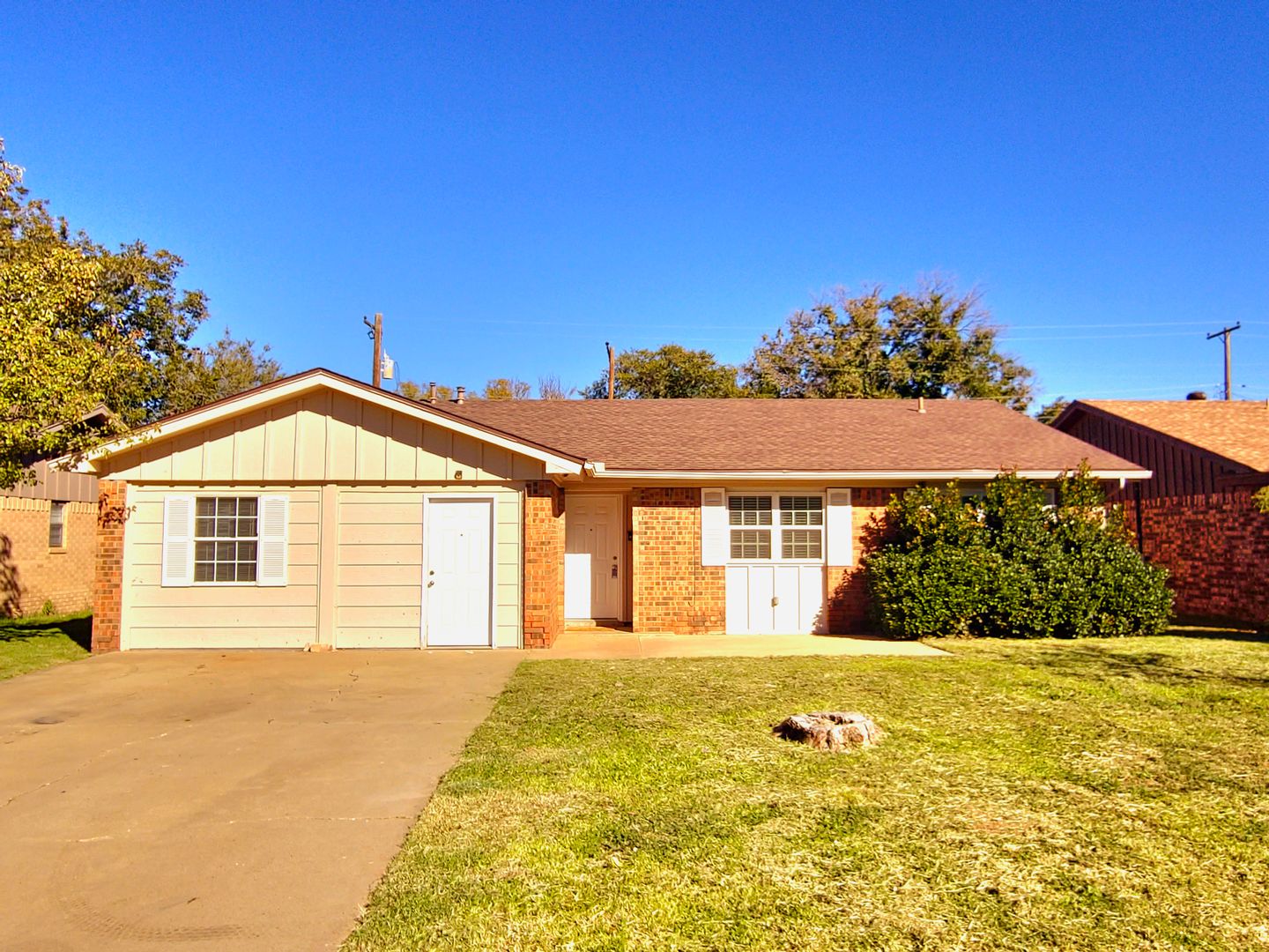 Lubbock House: 5516 8th Pl.