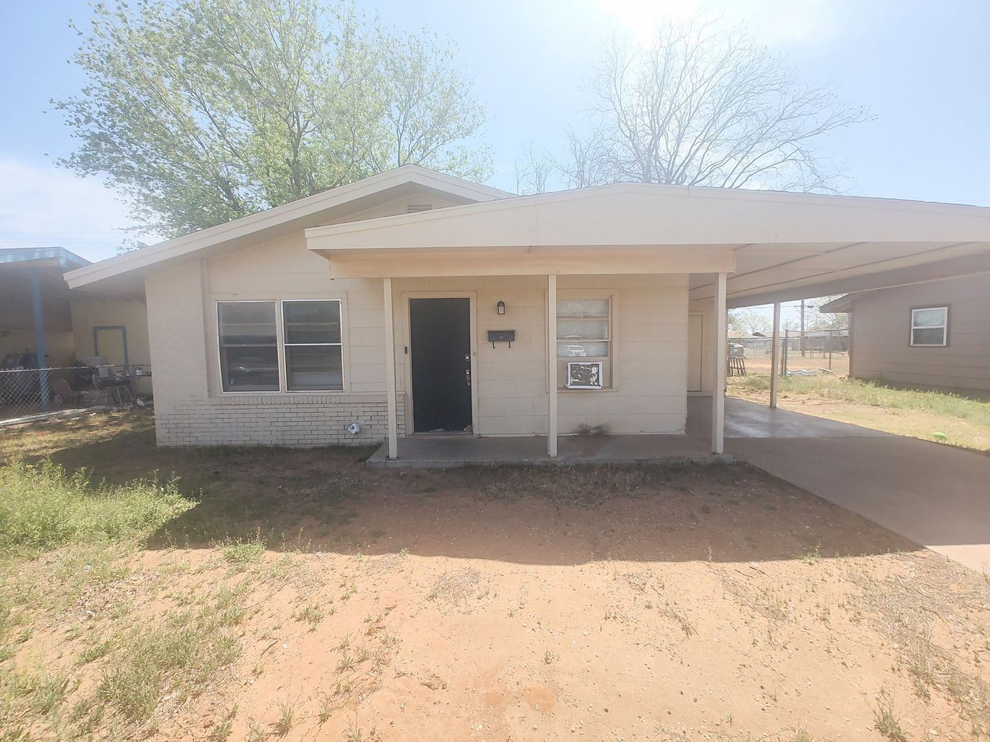 Lubbock House: 2914 East Bates Street