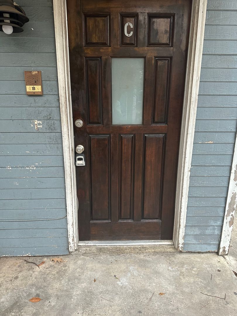 Hammond House: 2705 Rue Saint Martin #C