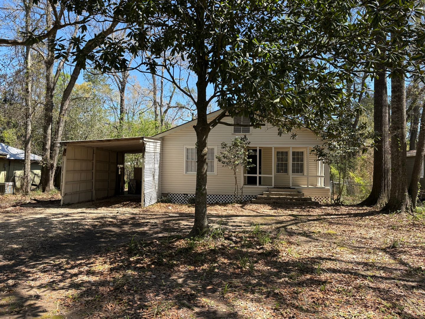 Hammond House: 709 S. Olive Street