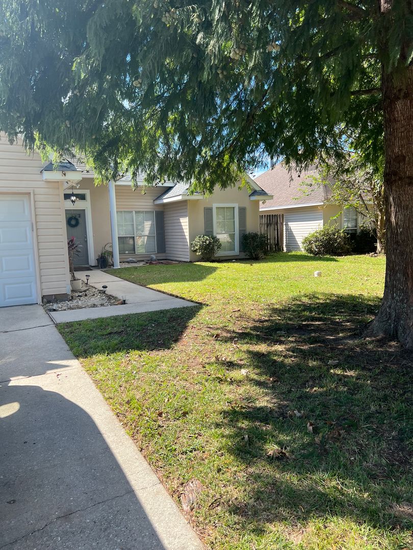 Covington House: 70293 7th Street