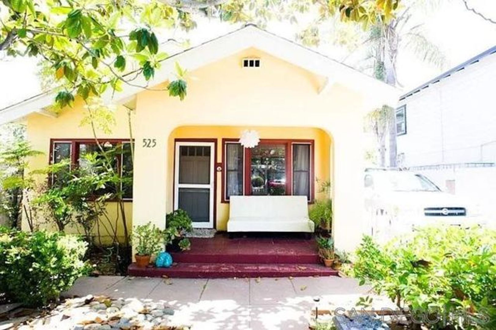 Encinitas Apartment: 525 3rd Street