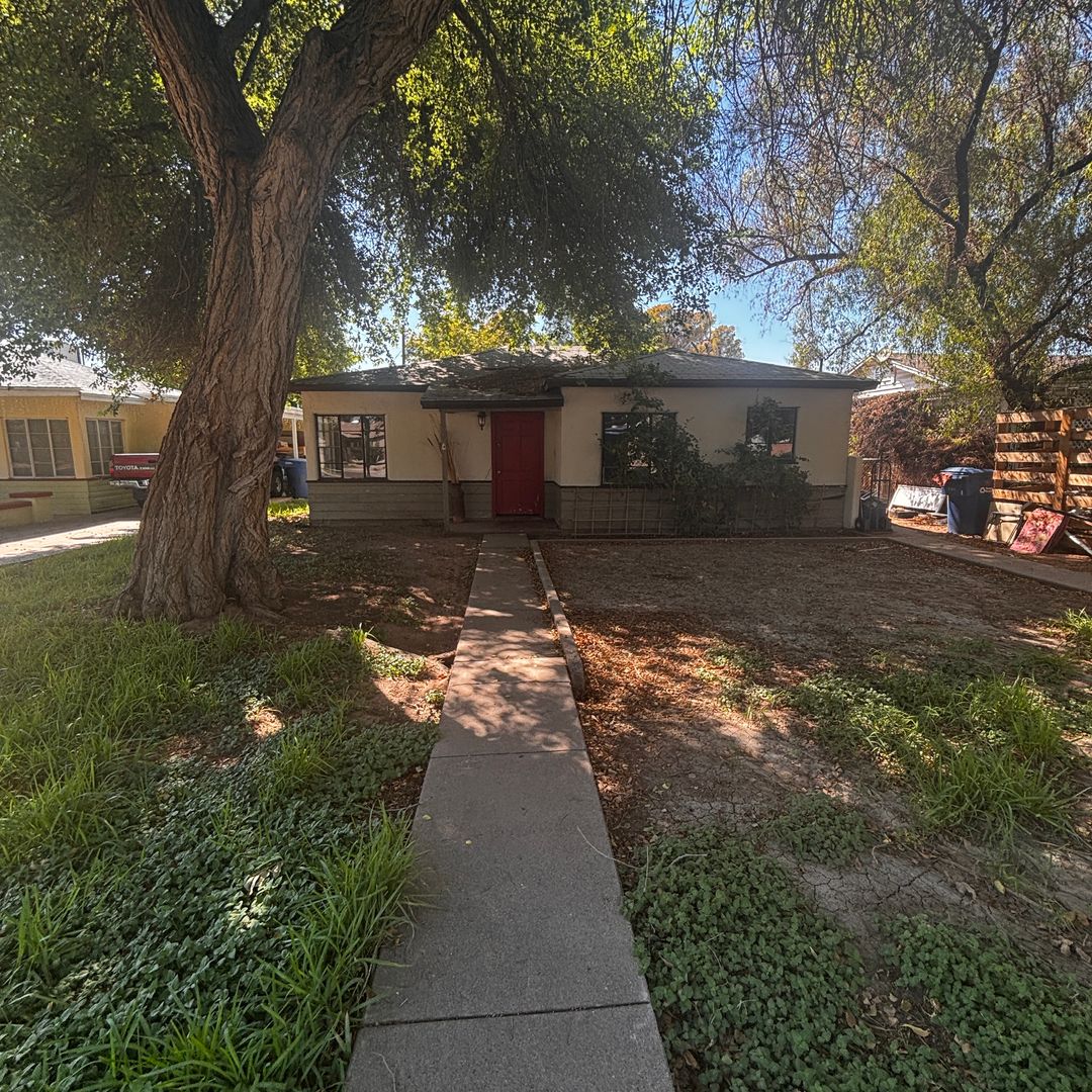 Tempe House: 1214 S Wilson
