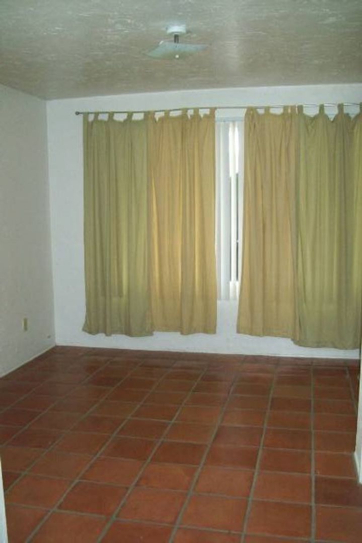 Tempe Apartment: 1320 S Ash