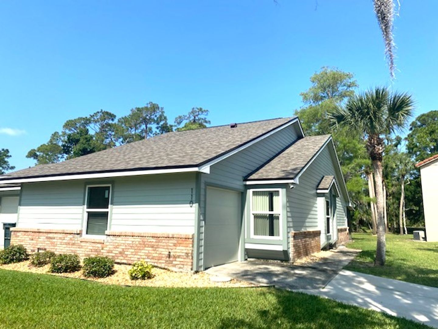 Daytona Beach Townhome: 110 Bob White Court