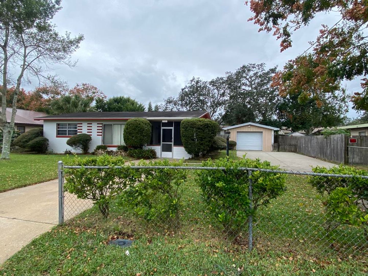 Holly Hill House: 1584 Valencia Ave.