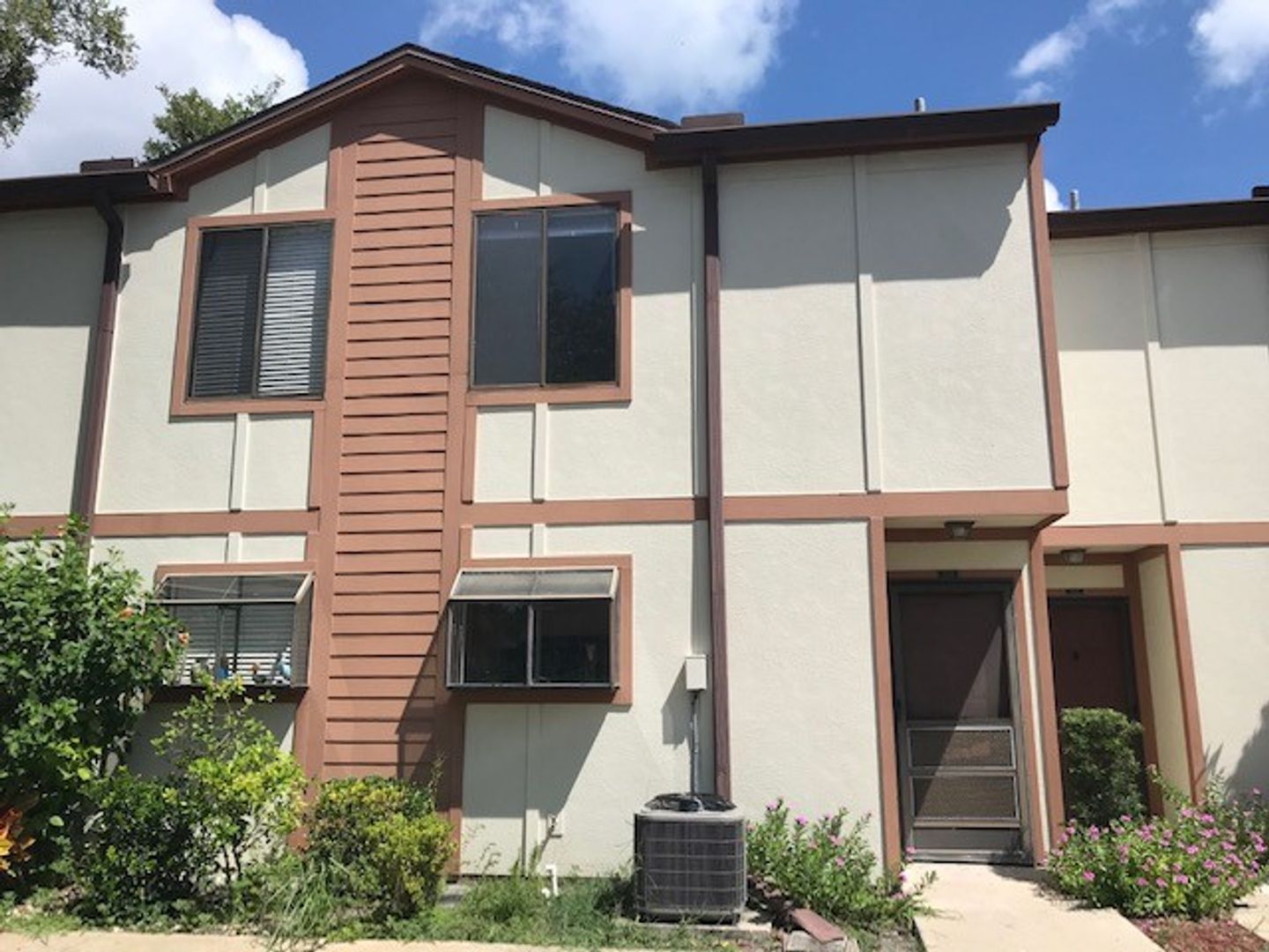 Daytona Beach House: 142 White Fawn Drive