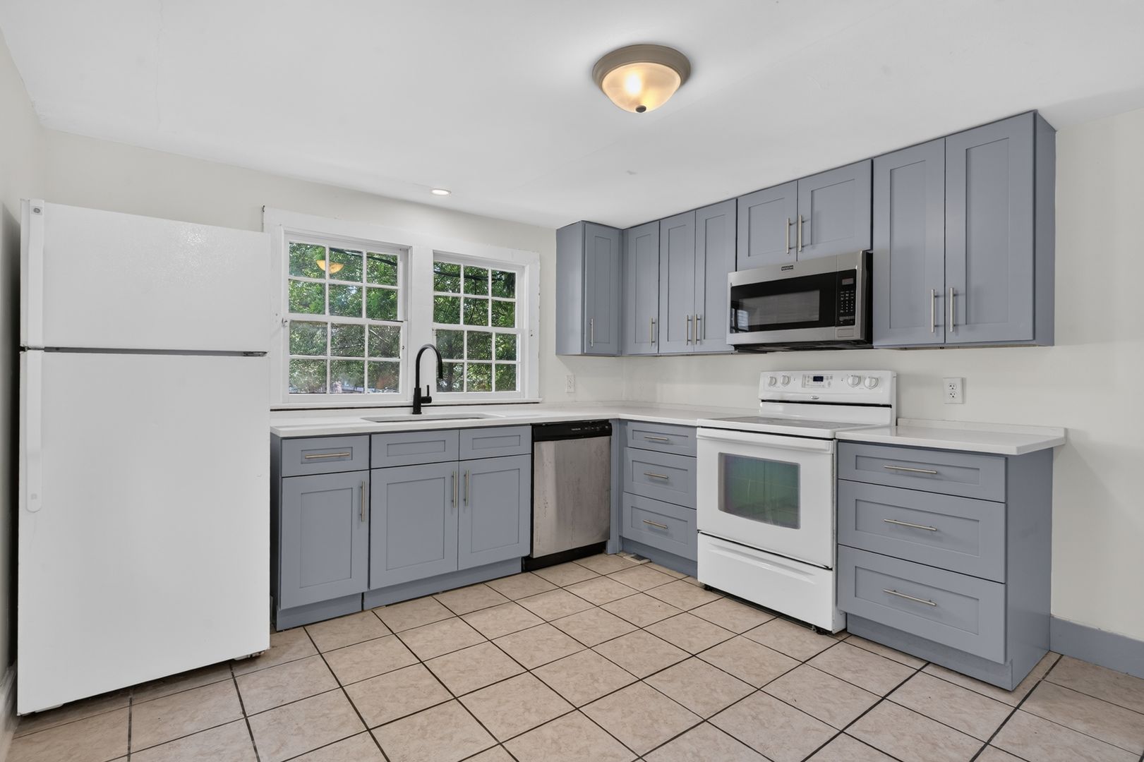 Columbia Apartment: 840 Ohio St