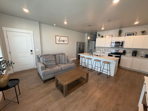 Listing photo thumbnail