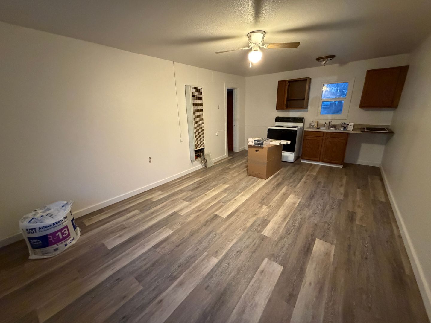 Laurel Apartment: 1403 East Main Street