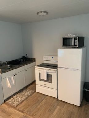 Listing photo thumbnail