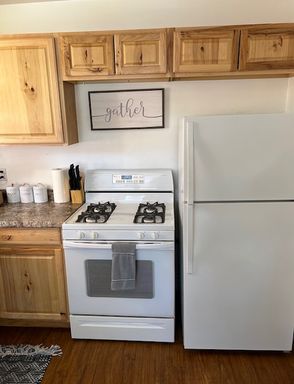 Listing photo thumbnail