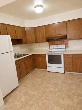 Affordable 2 Bed Apartment in Central Billings – One-Level Living, Pets Welcome! – photo 1