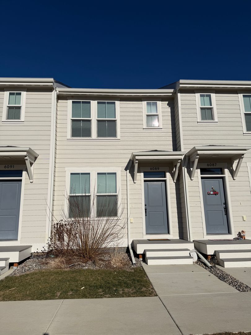 Billings House: 6089 Northstead Ave