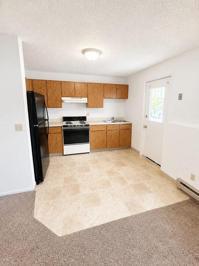 Billings Apartment: 1537 Westchester Square E.