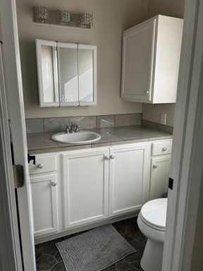 Listing photo thumbnail