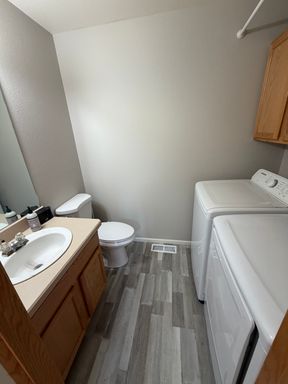 Listing photo thumbnail