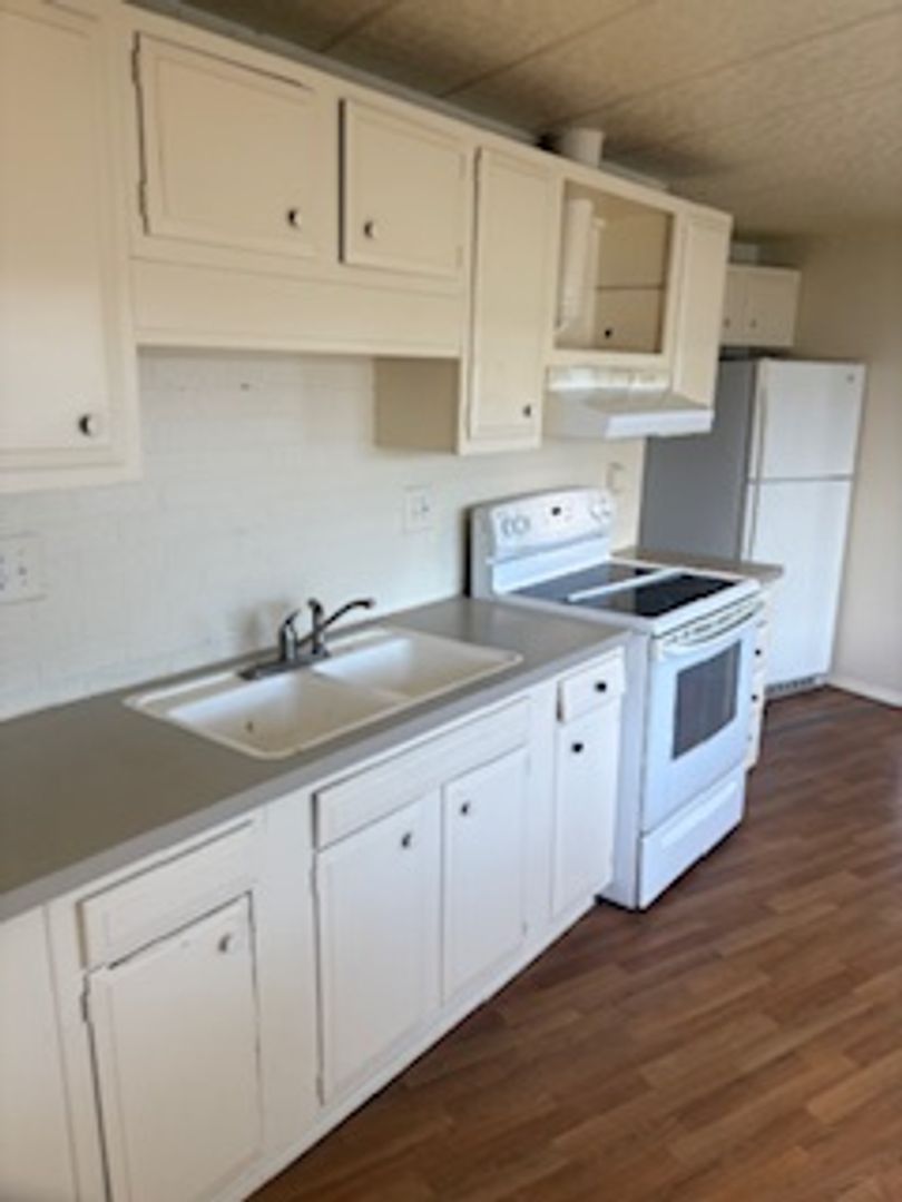 Billings Apartment: 711 Birch Lane