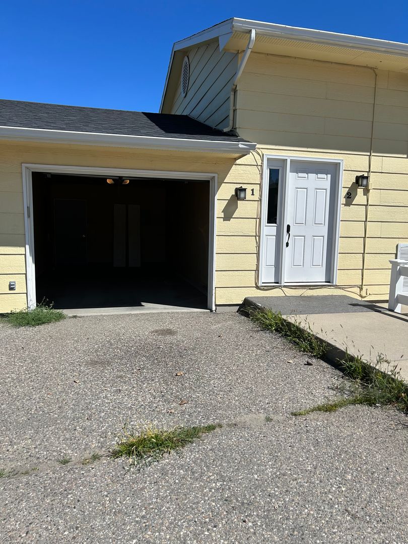 1537 Westchester Square #1, Billings, MT 59105
