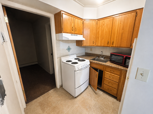 Listing photo thumbnail