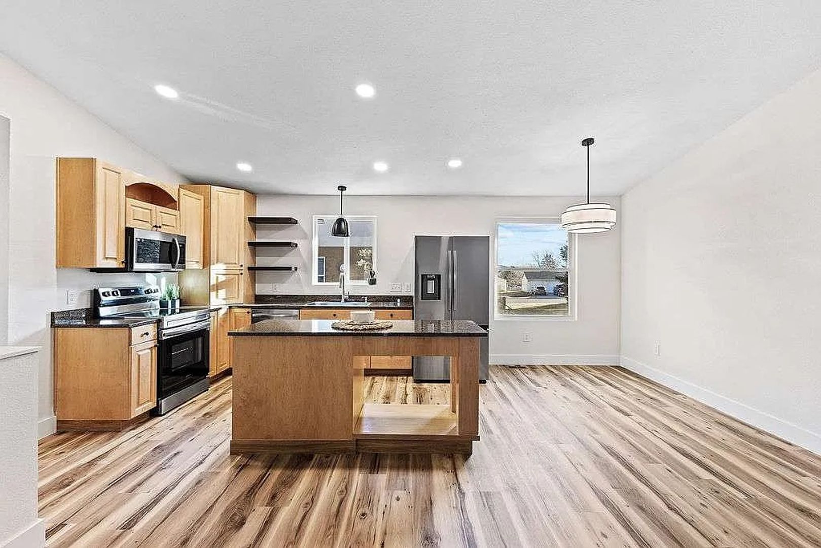 Billings Apartment: 252-254 Aristocrat Dr billings, MT 59105