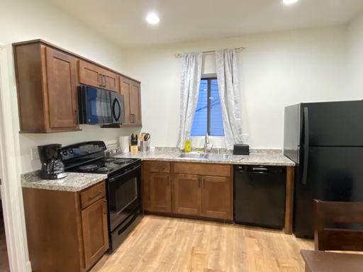 Listing photo thumbnail