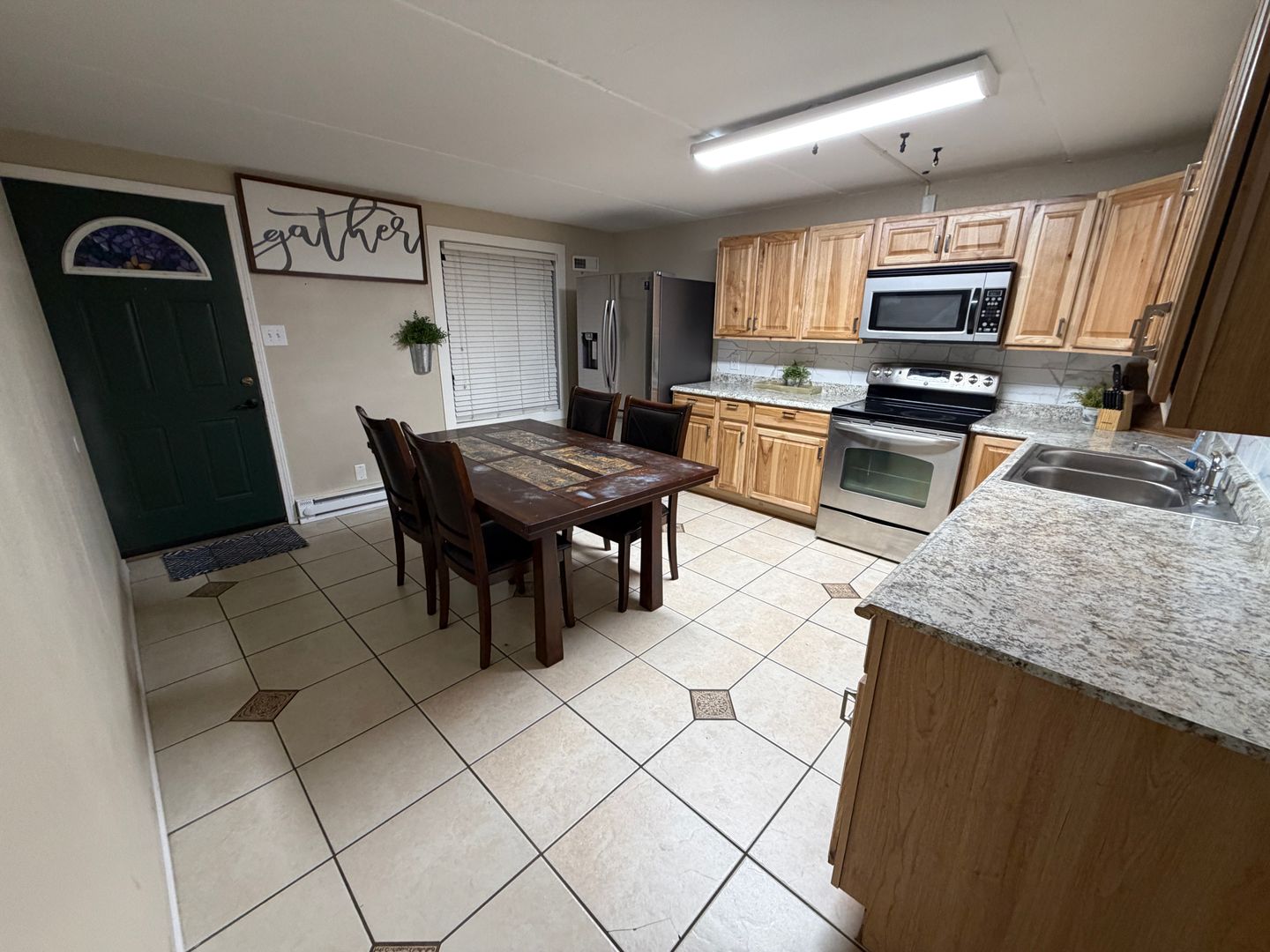Billings Apartment: 300 N 25th Street