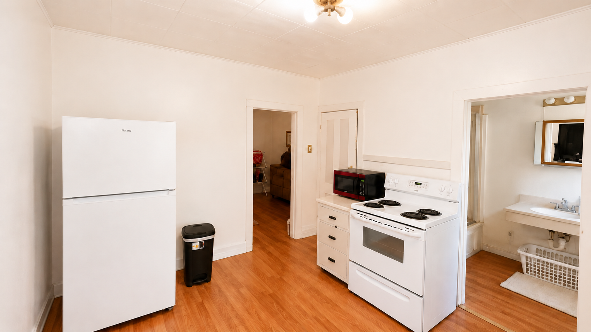 Billings Apartment: 320 S 31st st