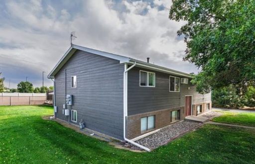 Listing photo thumbnail