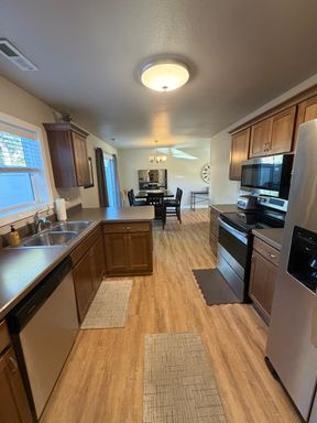 Listing photo thumbnail