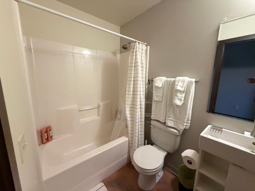 Listing photo thumbnail