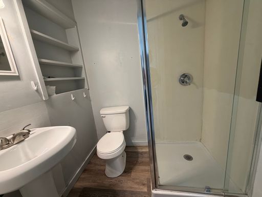 Listing photo thumbnail