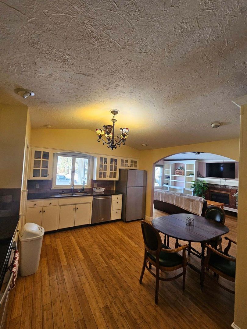 Billings Apartment: 2016 10th Ave North