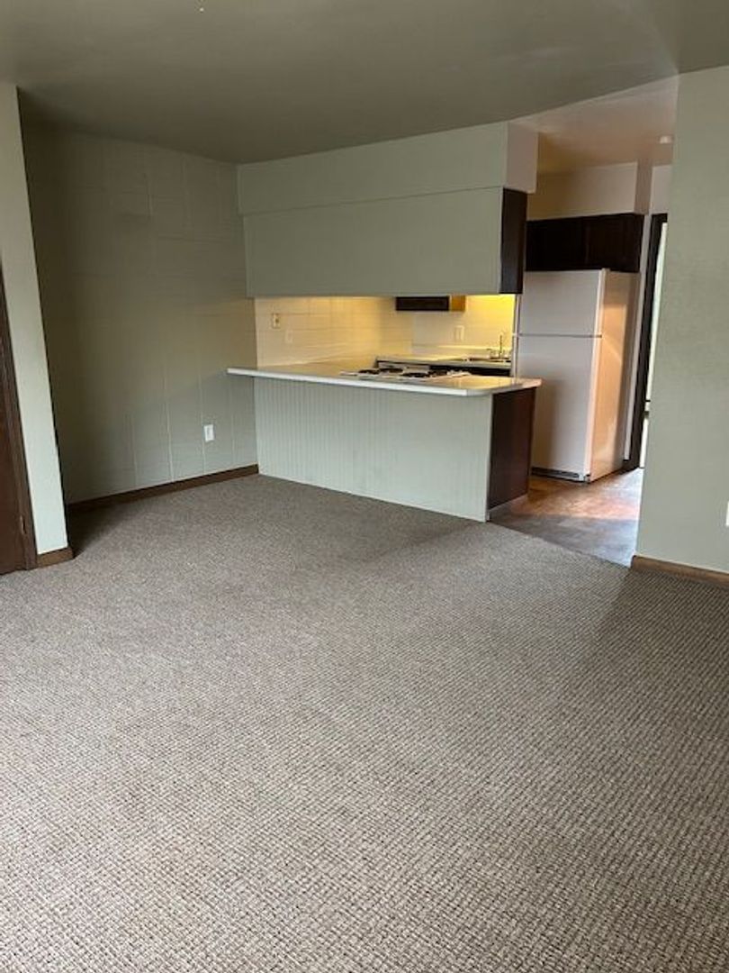 Billings Apartment: 517 Wicks Lane