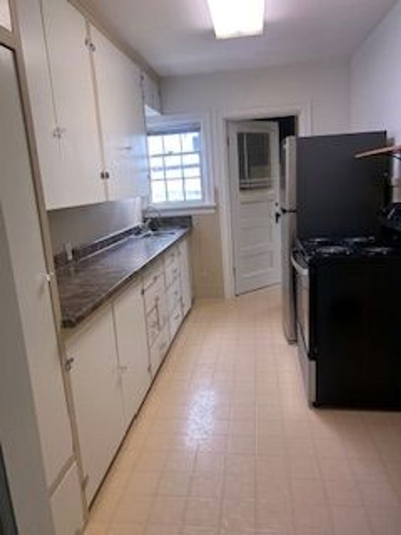 Billings Apartment: 501 2nd Street West