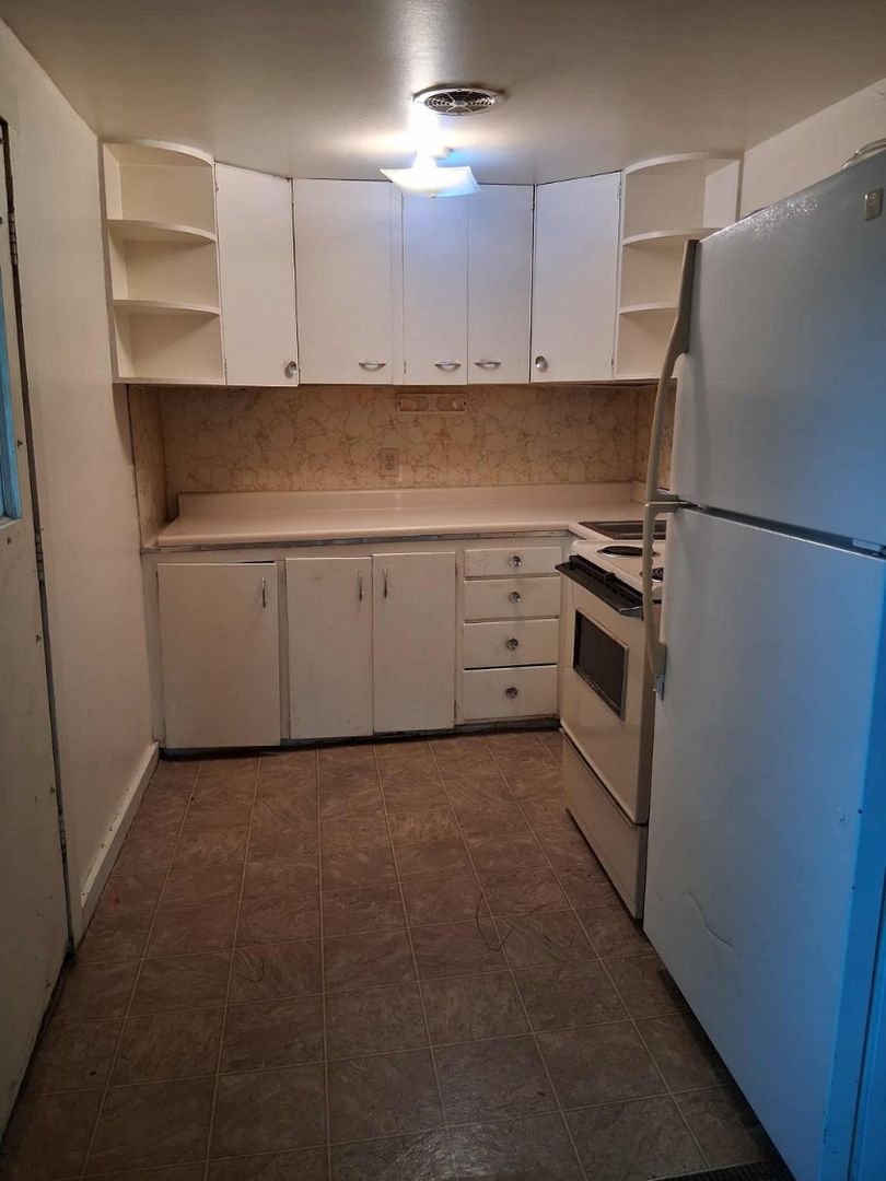 Billings House: 215 1/2 Jackson St