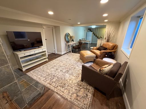 Listing photo thumbnail