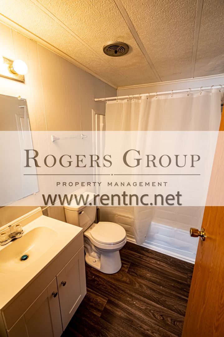 265B Charles St, Henderson, NC 27536