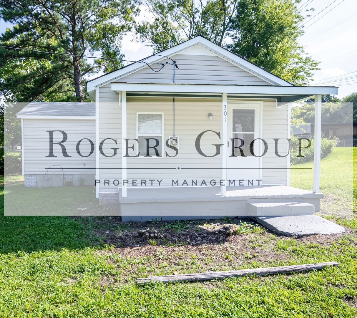 Louisburg House: 301 Perry St