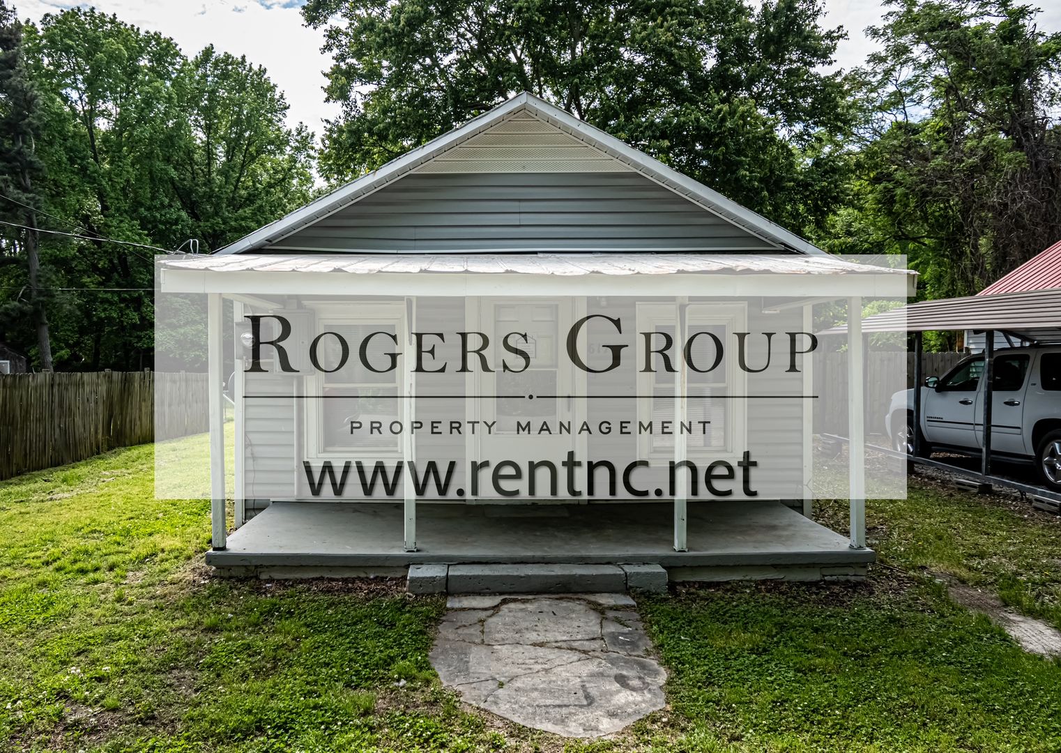 Henderson House: 617 Roberson St