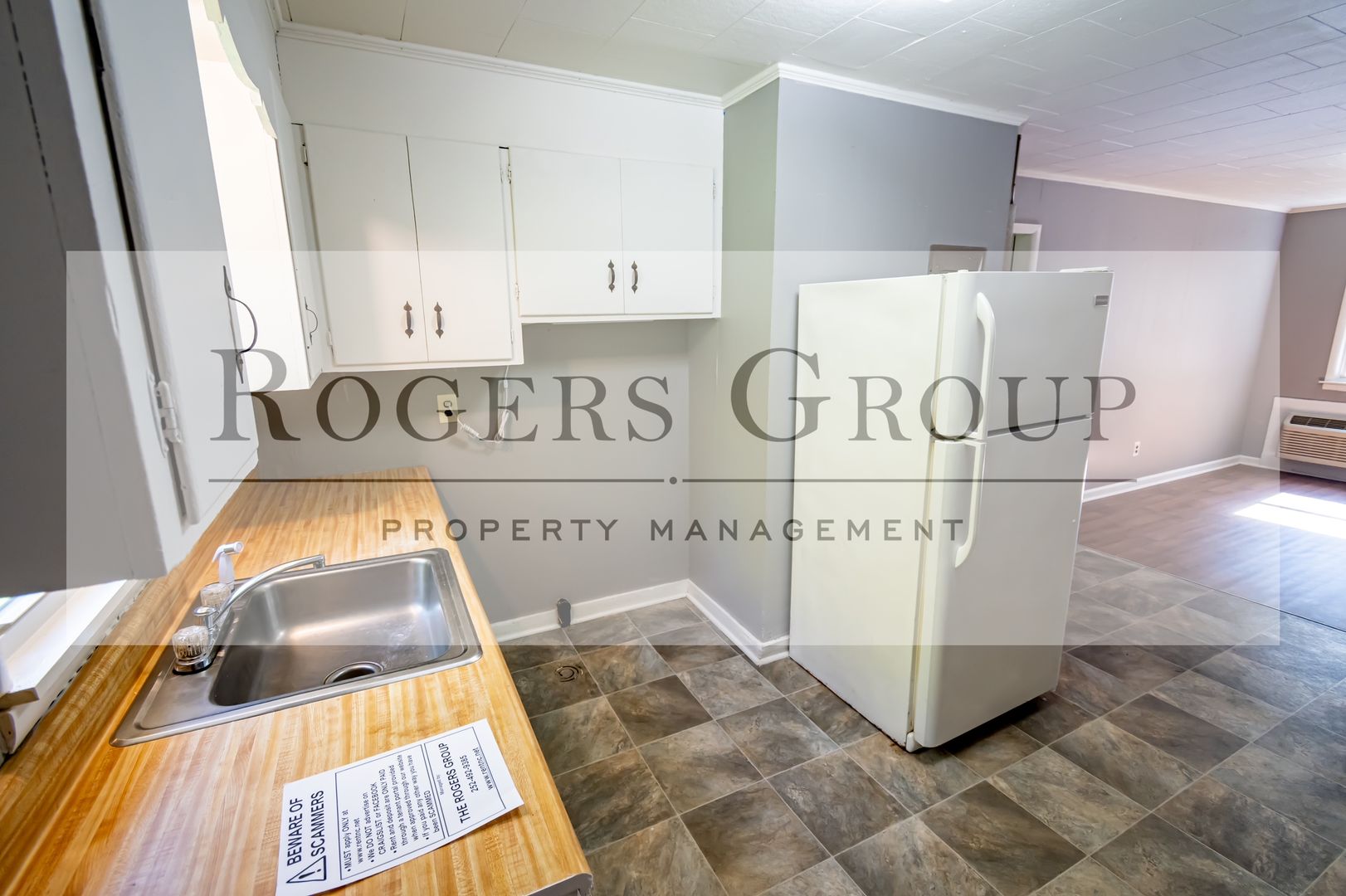 Henderson Apartment: 839 Vaughan St