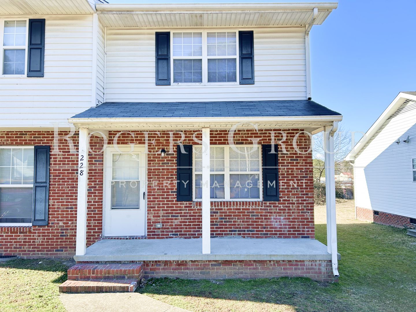 Oxford Apartment: 228-230 Wilmington Ave.