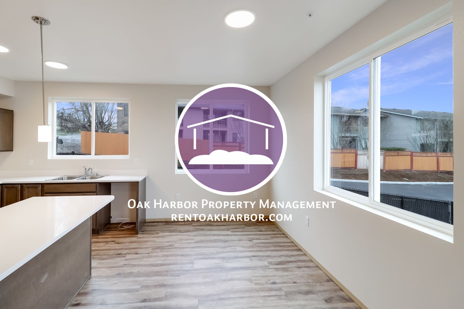 Oak Harbor Apartment: 435 Se Barrington Dr