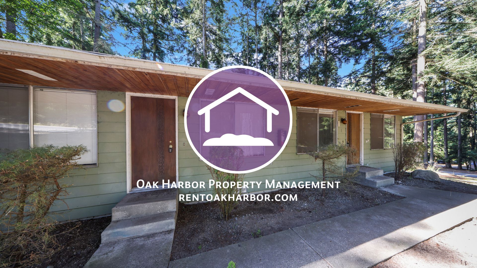 Oak Harbor Apartment: 112 W Henni Rd #2