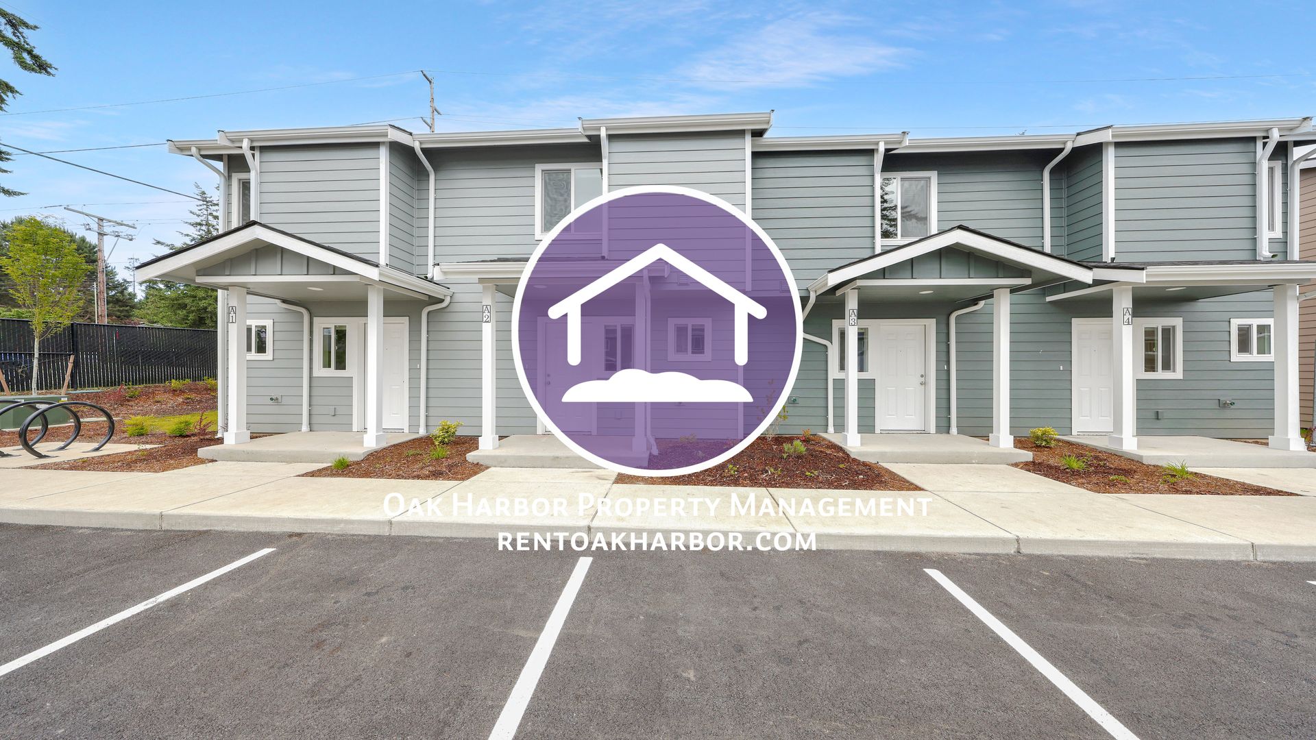 Oak Harbor Townhome: 120 Ne 10th Ave #B2